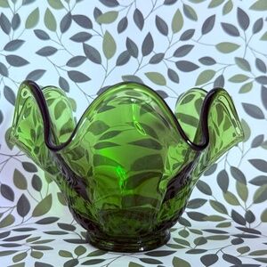 VINTAGE LE SMITH Green Art Glass Compote Handkerchief Bowl MCM